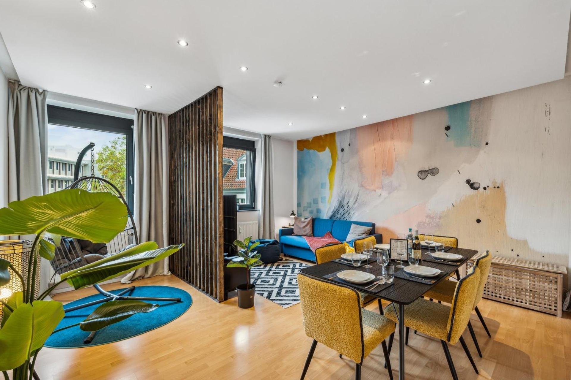 Maremar: Design With Luxury Beds And Workspace Apartment